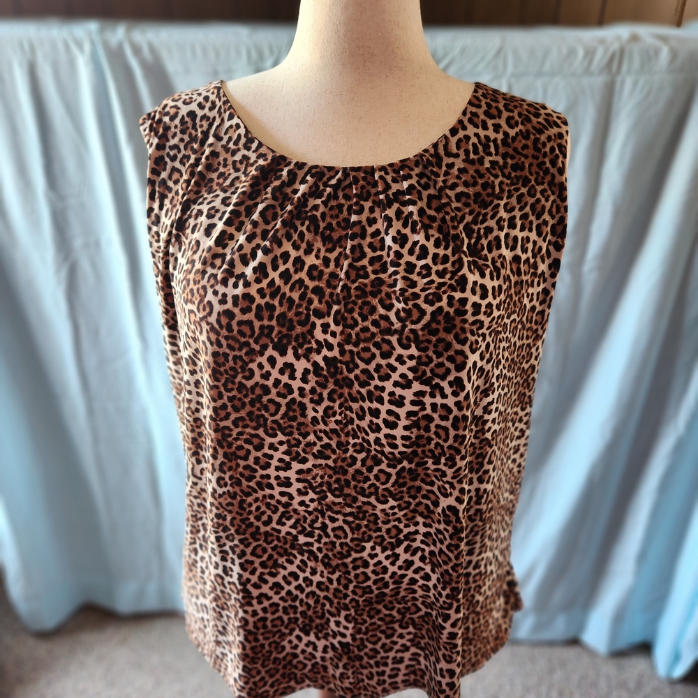 Roz & Ali Animal Print Sleeveless Blouse